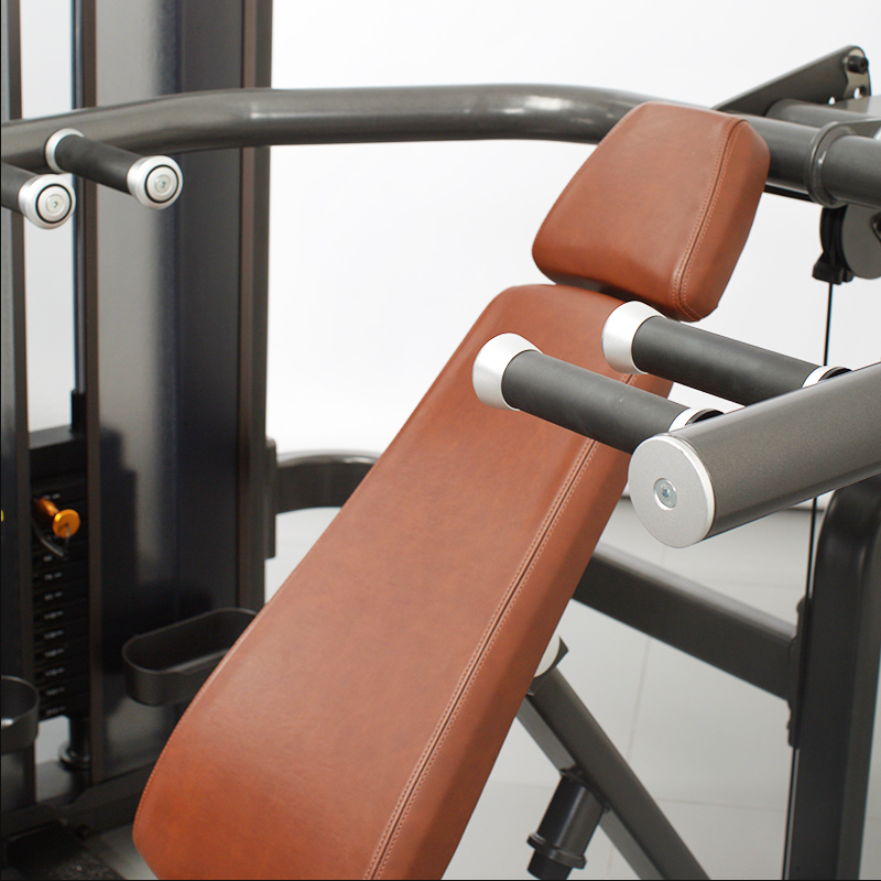 Iso-Lateral Chest Press Machine